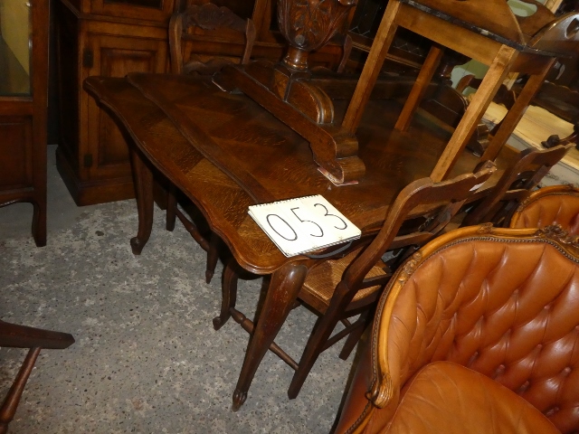 Table / French/19050102053