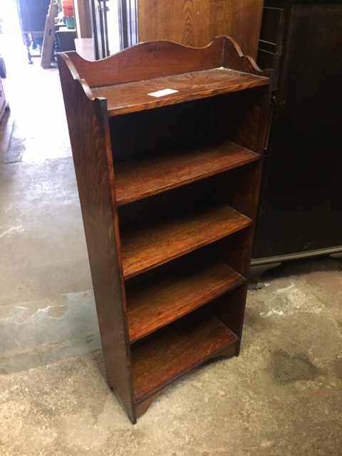 Bookshelf/19010304112