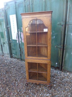 Corner Cabinet/19120104012