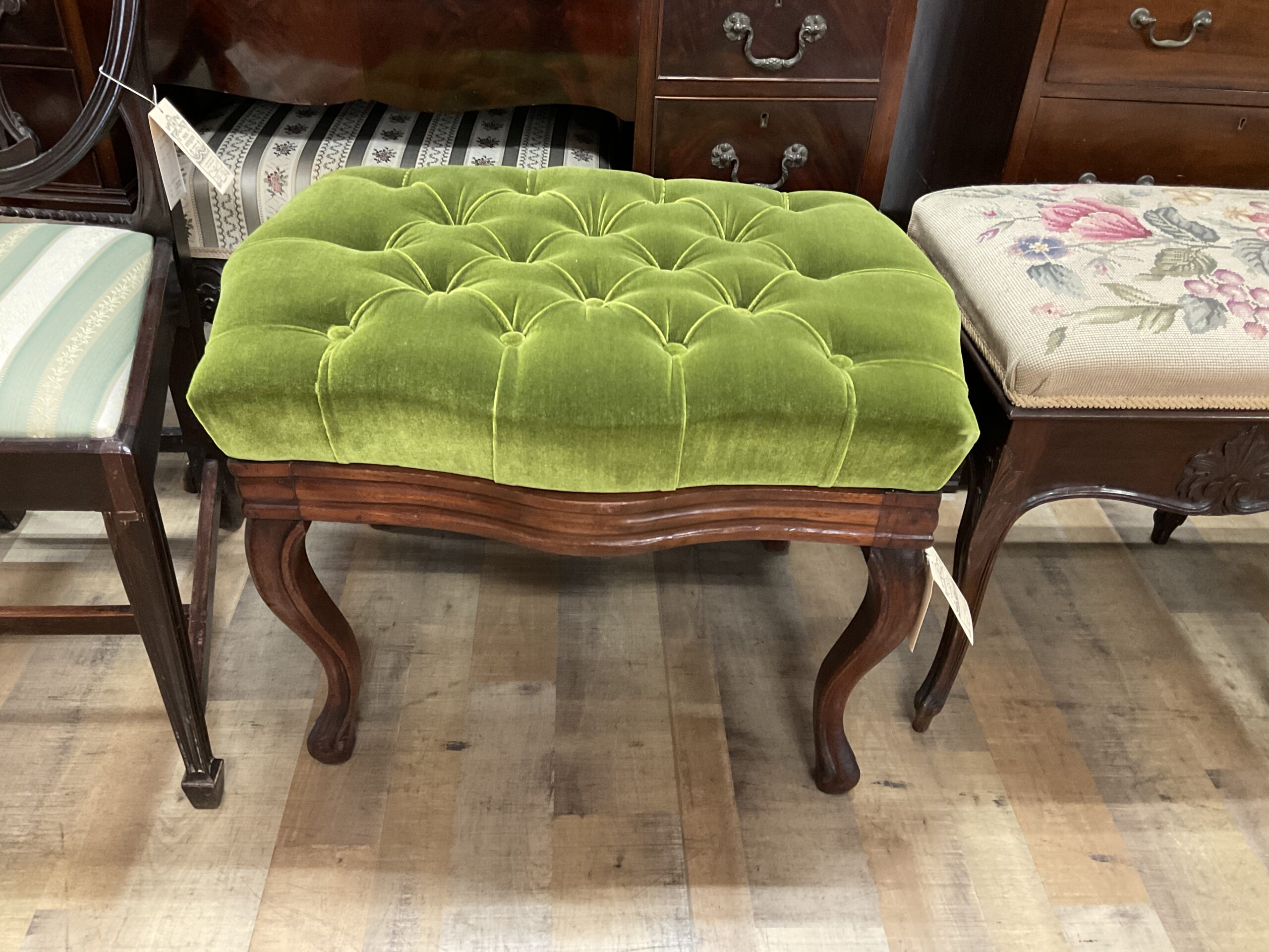 Victorian Stool/19010301050