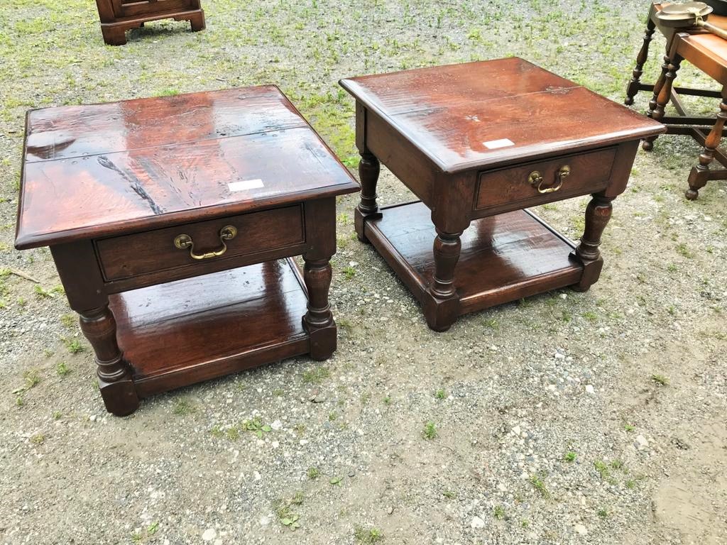 Pair of Lamp Table/21120306009