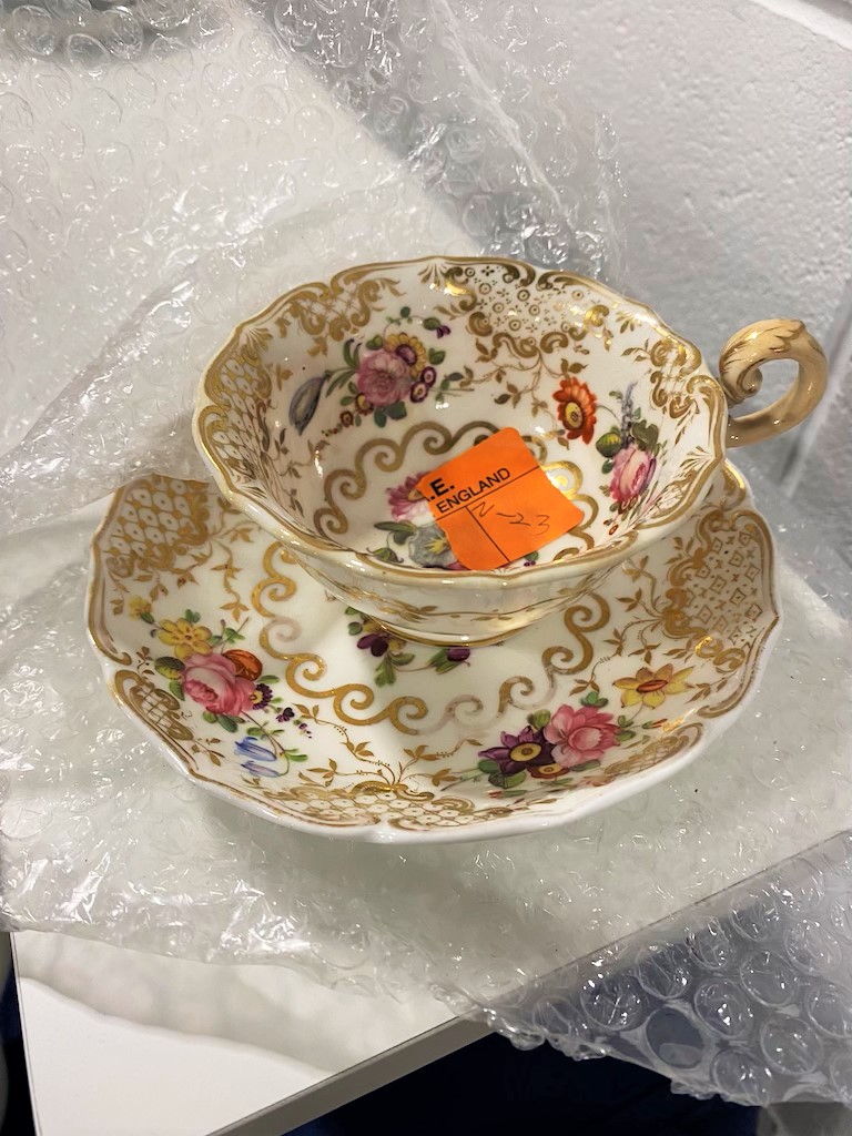 Display Tea Cup and Saucer/22109910024