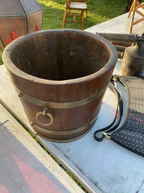 Wooden Bucket/23129910028