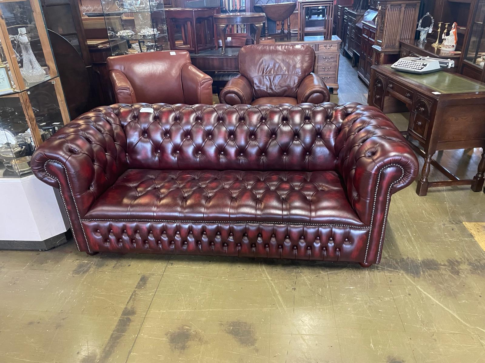 3 Seater Chesterfield/24070307070