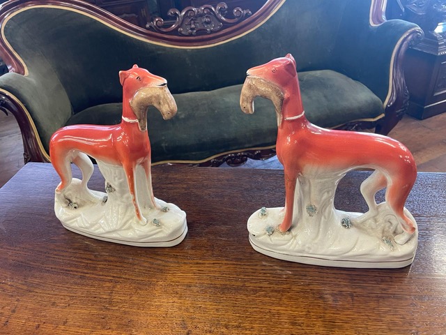 Pair of Pottery Figures/24070310072