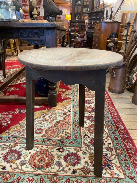 Cricket Table/25100306037