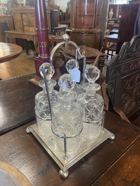 Tantalus/25100310039