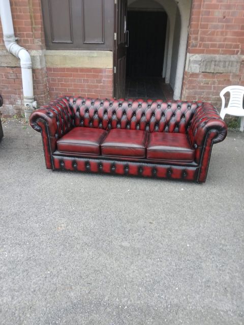 3 Seaters Chesterfield/25100307046