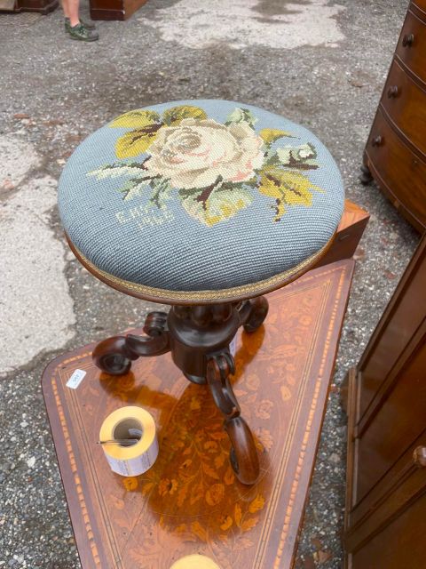 Piano Stool/25100301048