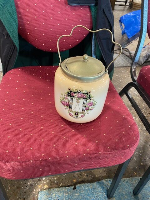 Biscuit Jar/25109910026