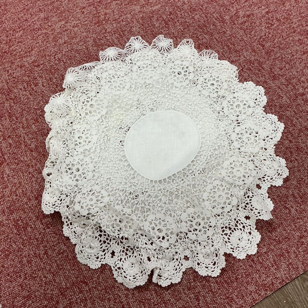 Doily/25109910079