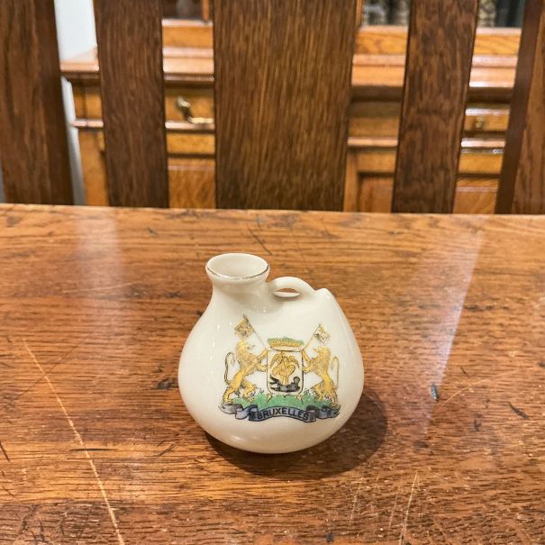 Crested China/26046410035-2