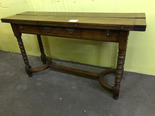 Dining Table/26030102011