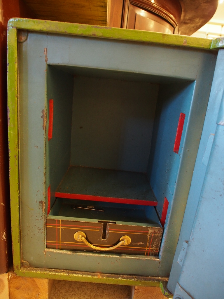 金庫 アンティーク金庫 ヴィンテージ金庫 ディスプレイ アンティーク家具 イギリスアンティーク