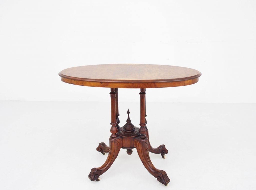 アンティーク家具　ウォルナット　テーブル　ティーテーブル　ウィンドウテーブル　サイドテーブル　ミニテーブル　花台　パデスタル　バーウォルナット　イギリスアンティーク