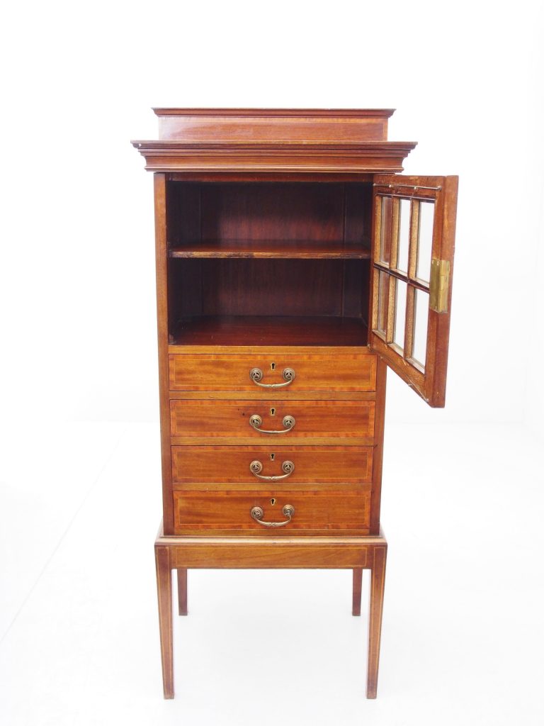 アンティーク家具　イギリスアンティーク　ミュージックキャビネット　キャビネット　譜面収納　引き出し　マホガニー　インレイド　象嵌