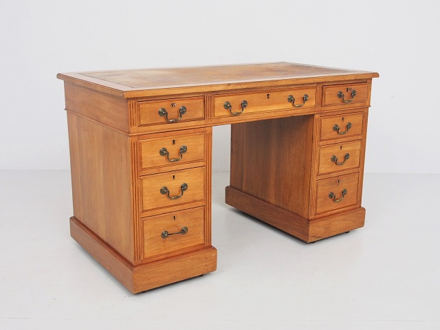 デスク　アンティークデスク　リモートワークデスク　アンティーク家具　机　仕事机　イギリスアンティーク家具　英国アンティーク家具　大阪アンティーク家具