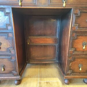 オークアンティークデスクの収納スペース