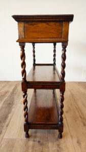 イギリスアンティーク家具、ダークオークにツイスト脚のサーバーのサイド