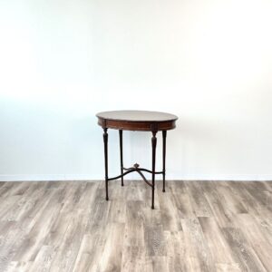 英国から到着したマホガニーのオケ―ジョナルテーブル