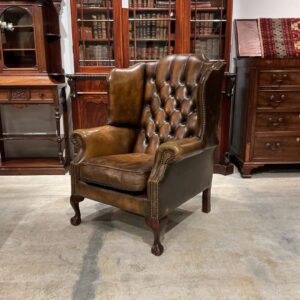 英国から到着したレザーチェア