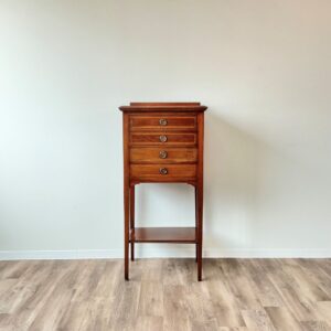 イギリスから到着したマホガニーのミュージックキャビネット